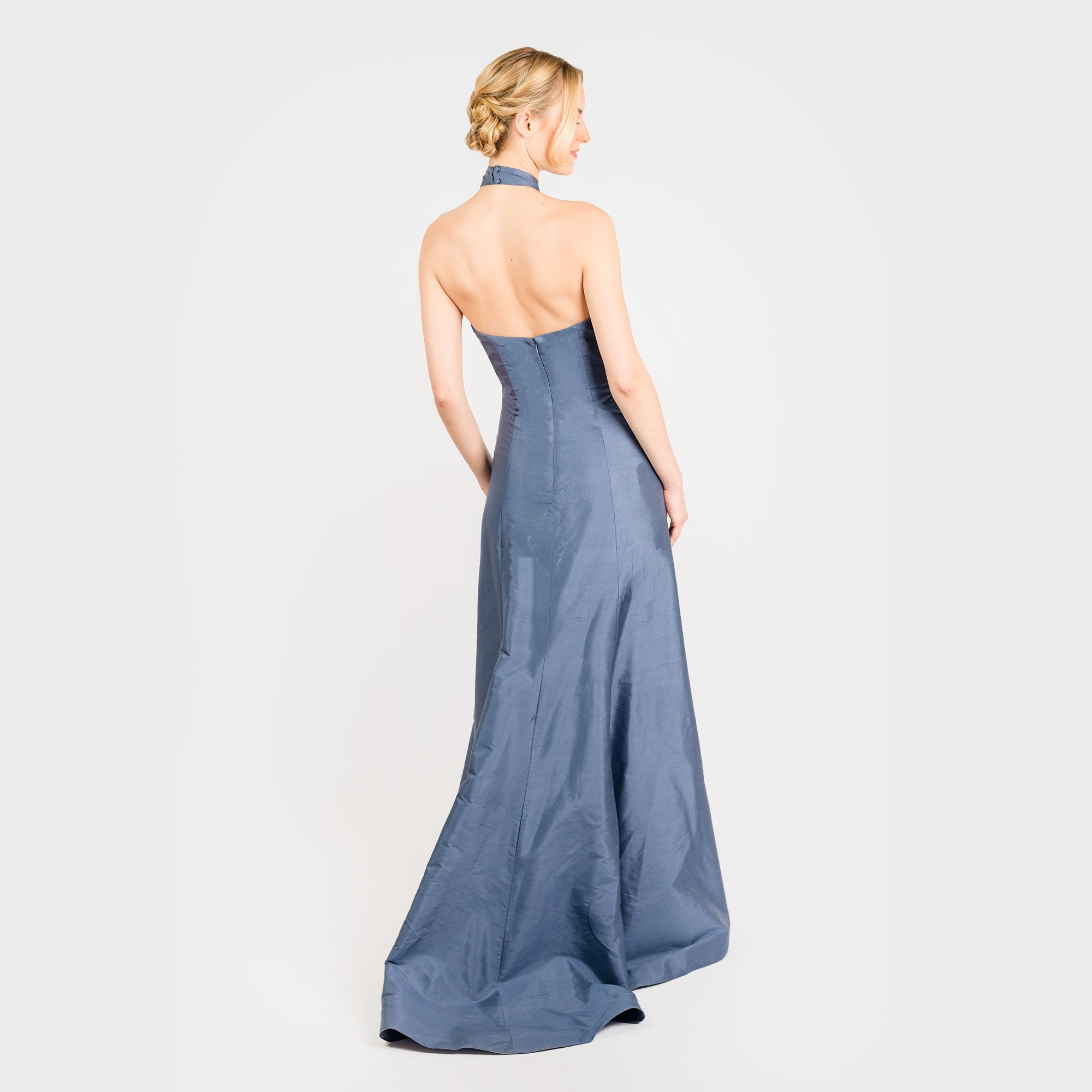 The Halterneck Classic Gown - MaraFormigone