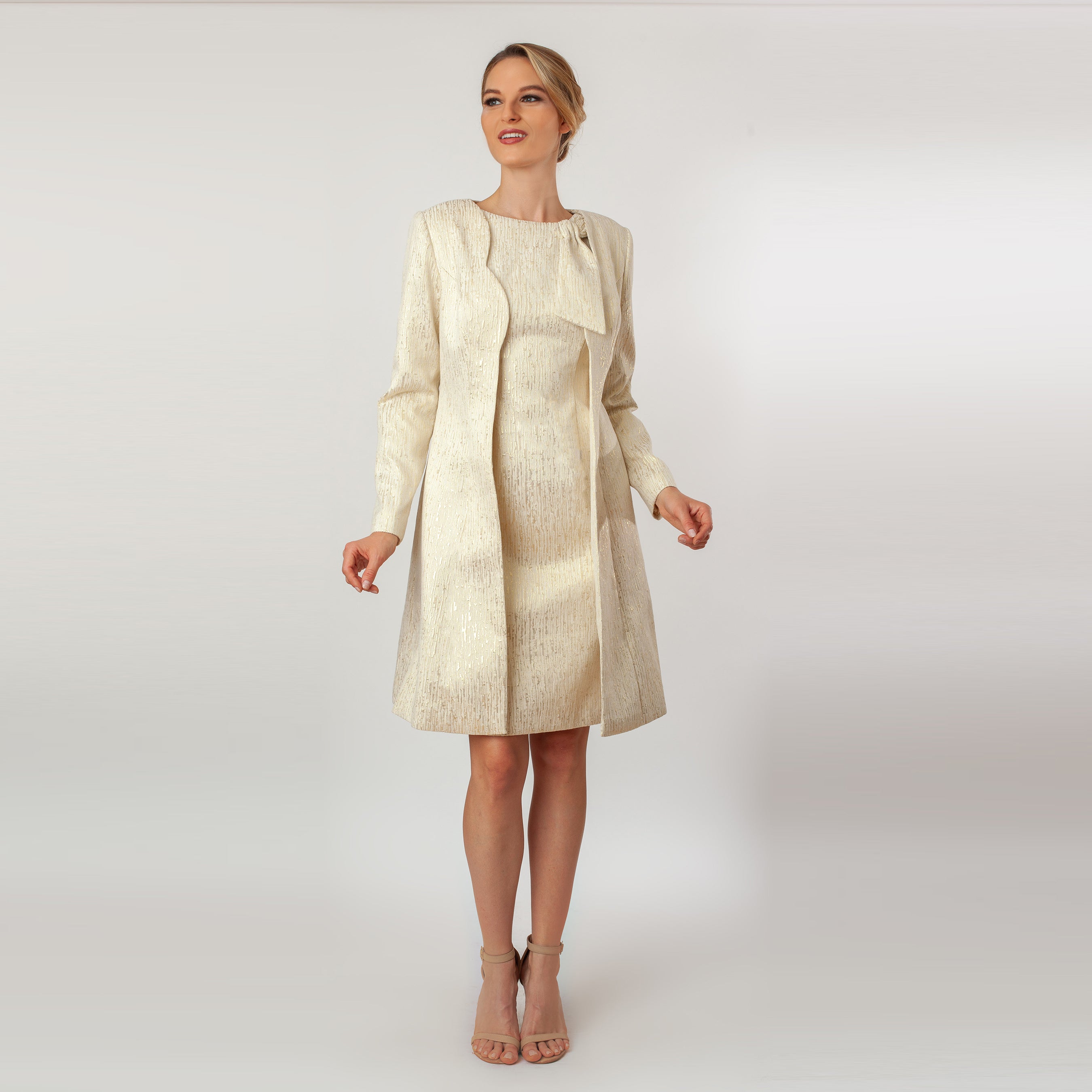 Scalloped Fly-Away Topper - MaraFormigone