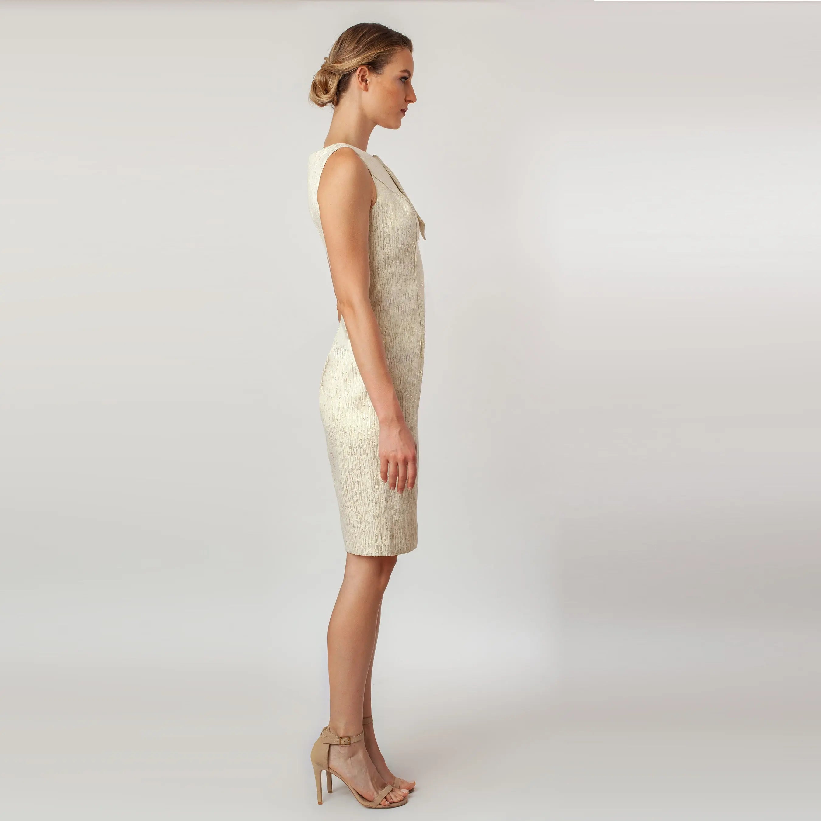 Funda clásica con lazo y cuello barco Signature