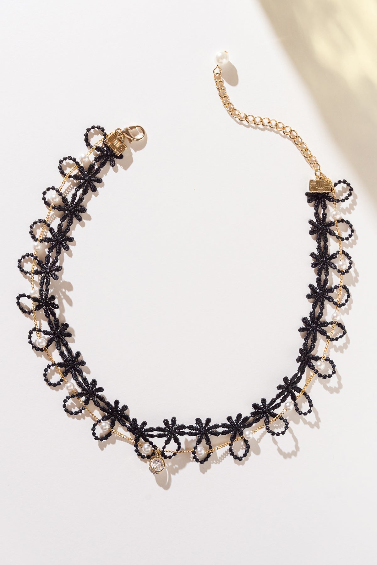 DAISY CHAIN PEARLS CHOKER - MaraFormigone