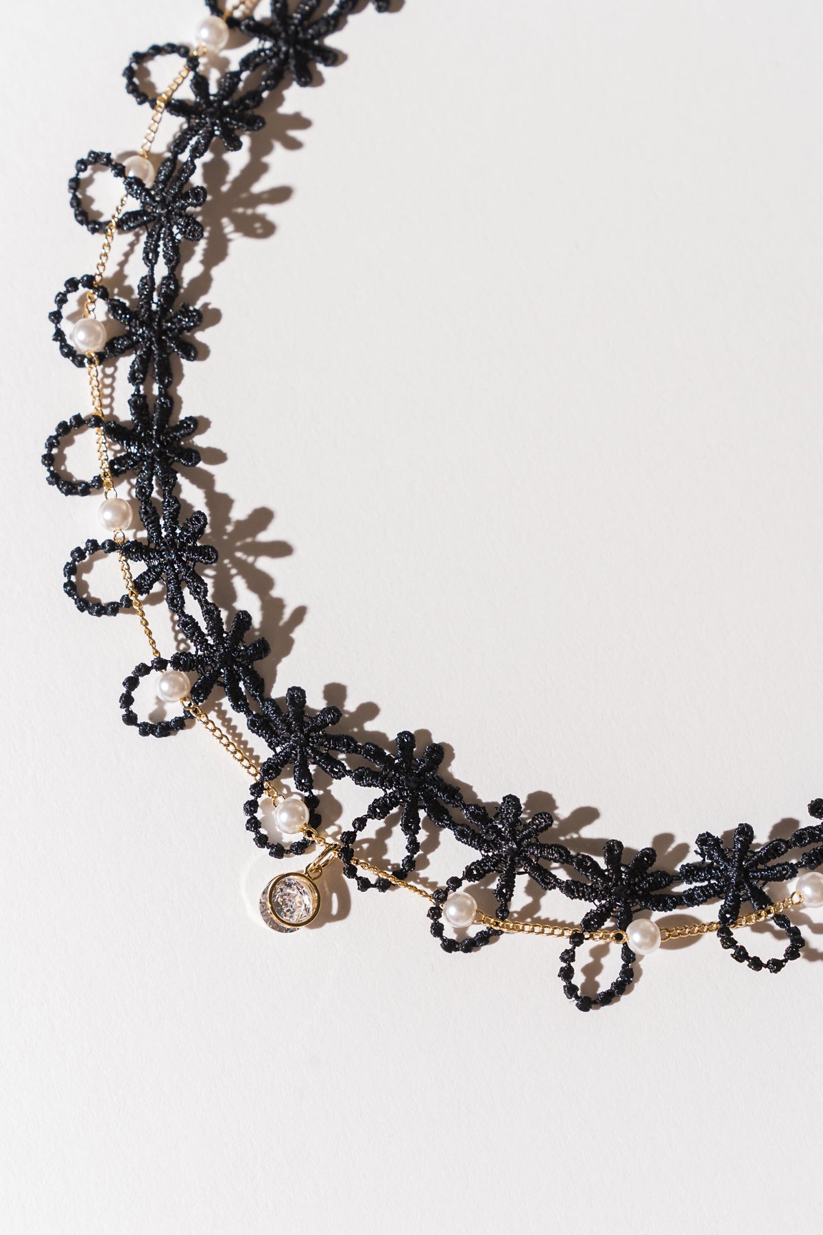 DAISY CHAIN PEARLS CHOKER - MaraFormigone