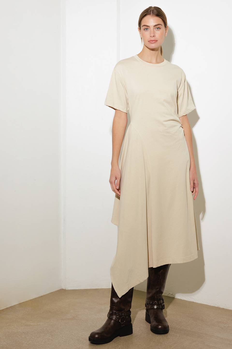 VESTIDO MIDI DE PUNTO RIGHT ON CUE