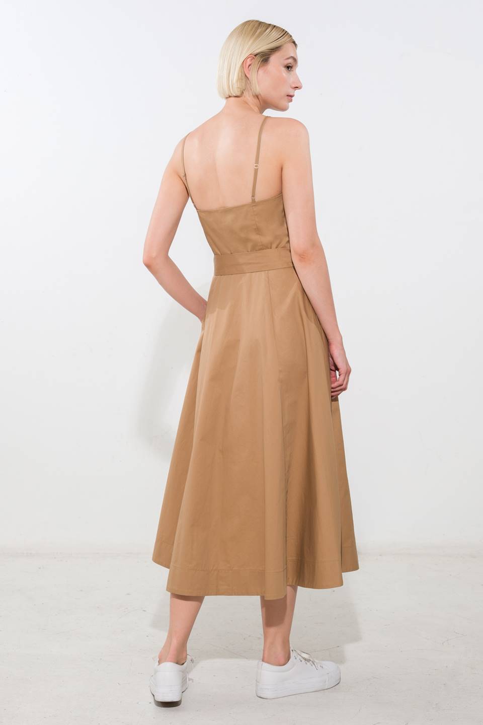 VESTIDO MIDI TEJIDO: PRUEBA DE PERFECCIÓN