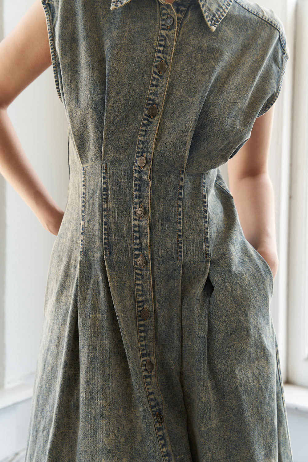 SUNSHINE SQUEEZE DENIM MIDI DRESS - MaraFormigone
