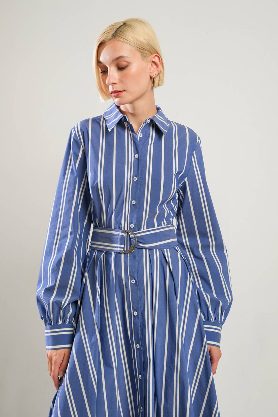 VESTIDO CAMISA MIDI PODER PÉTALO