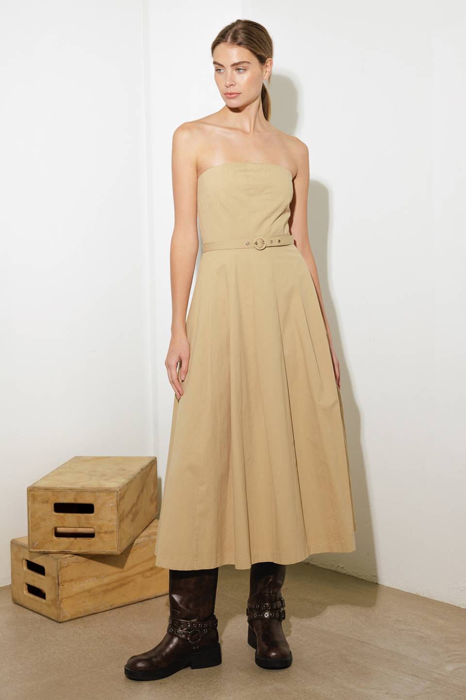 VESTIDO MIDI TEJIDO QUE RECIBE CUMPLIDOS