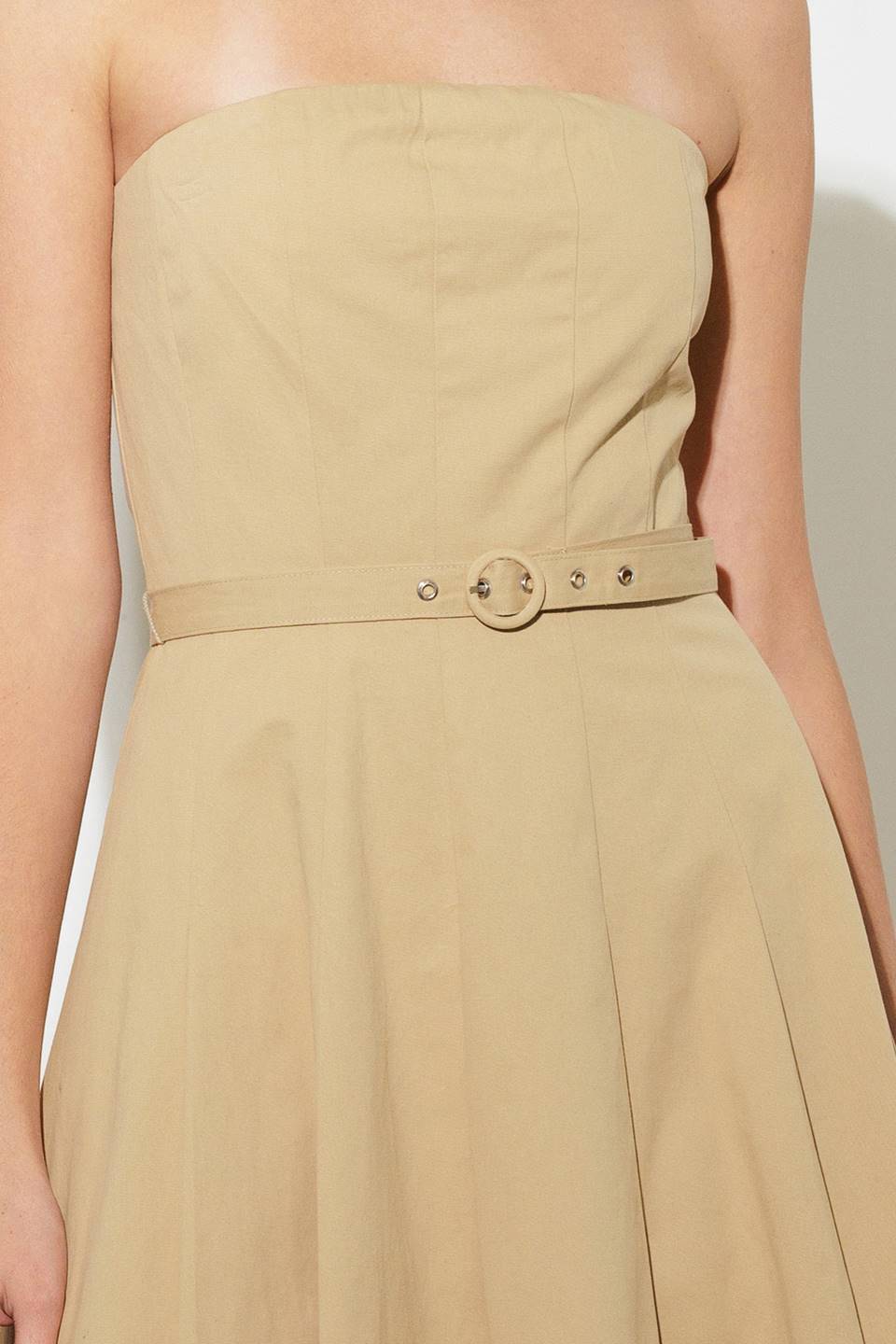 VESTIDO MIDI TEJIDO QUE RECIBE CUMPLIDOS