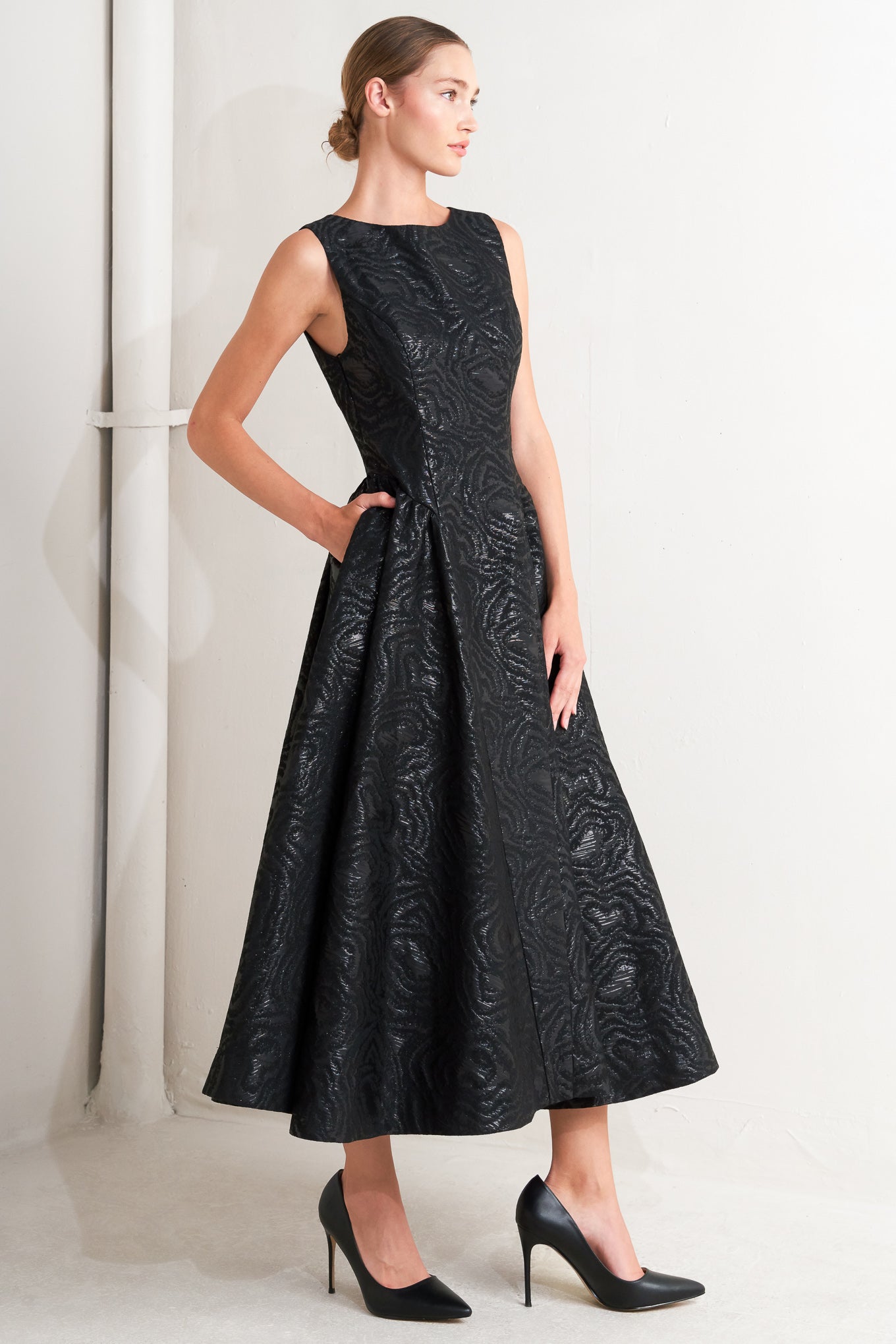 CHECK YOURSELF BLACK WOVEN MIDI DRESS - MaraFormigone