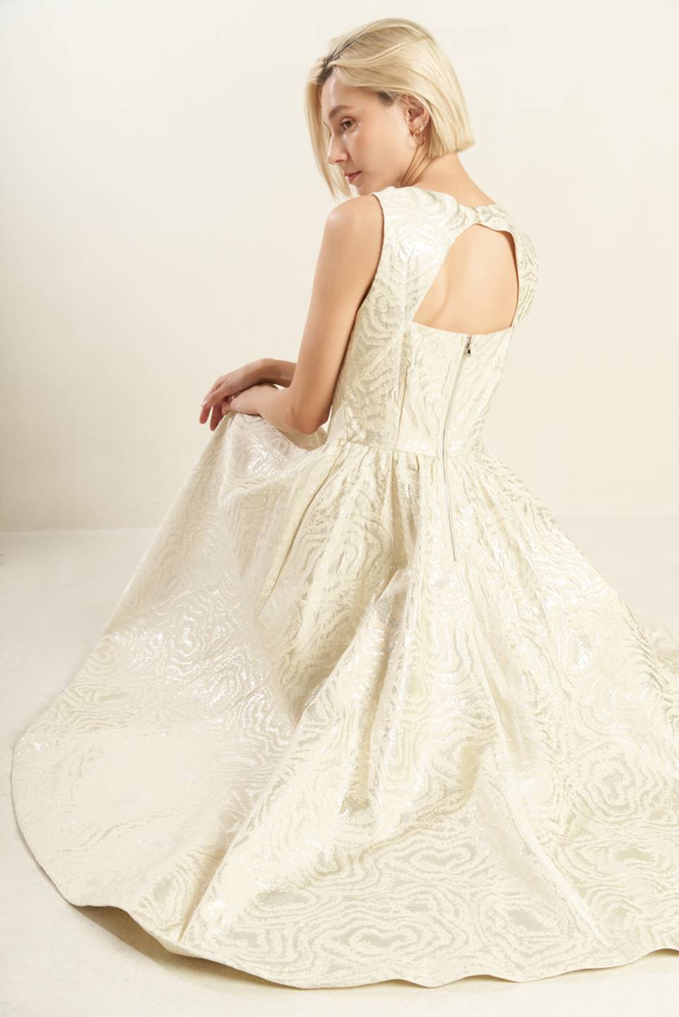 VESTIDO MIDI CHAMPAGNE TECIDO, CONFIRA SUA QUALIDADE