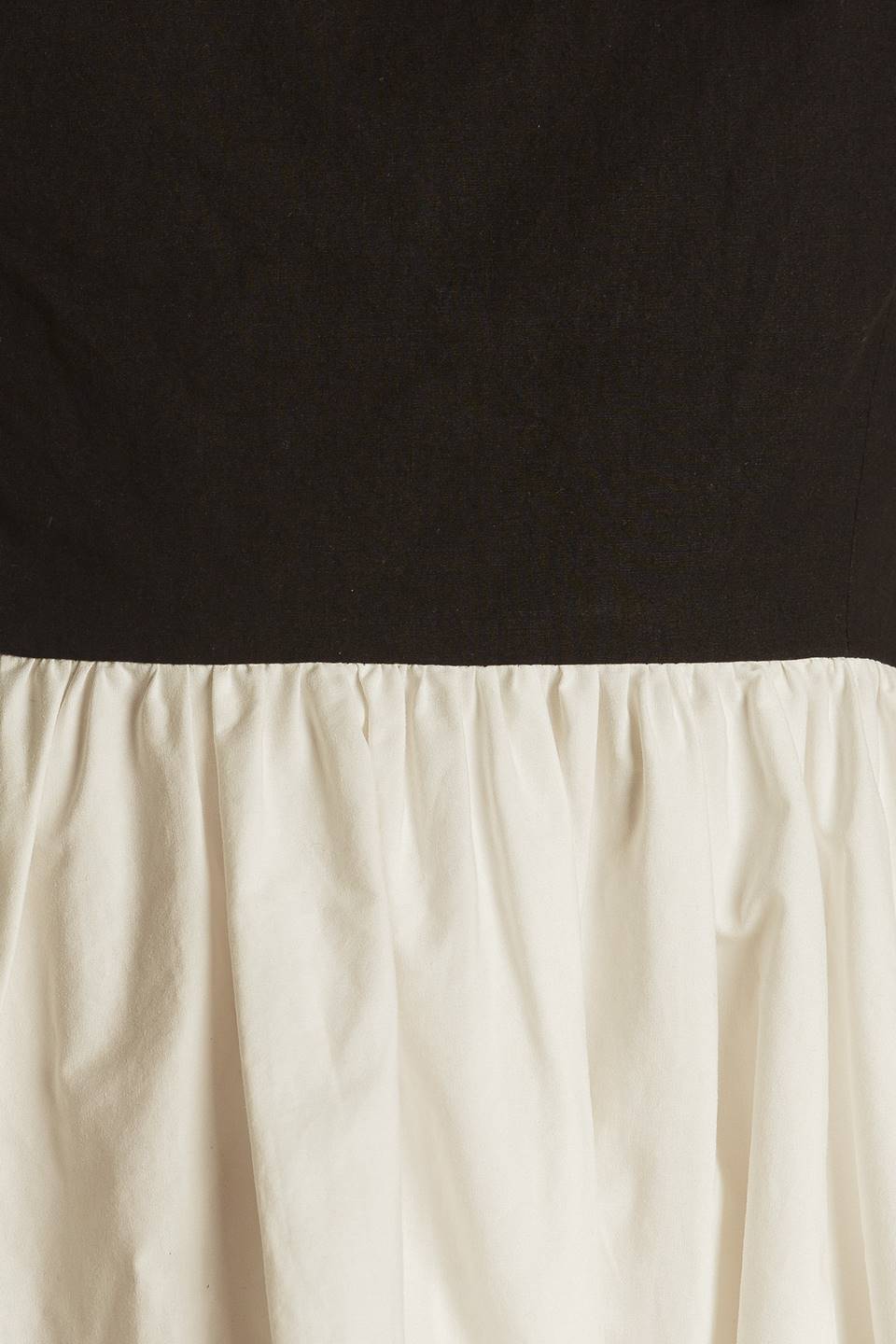 Mini vestido PATIO SENSETS com combinação de tecido