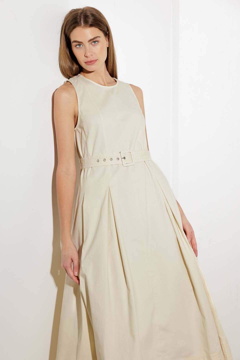 VESTIDO MIDI TEJIDO SOBRE LAS AGUAS