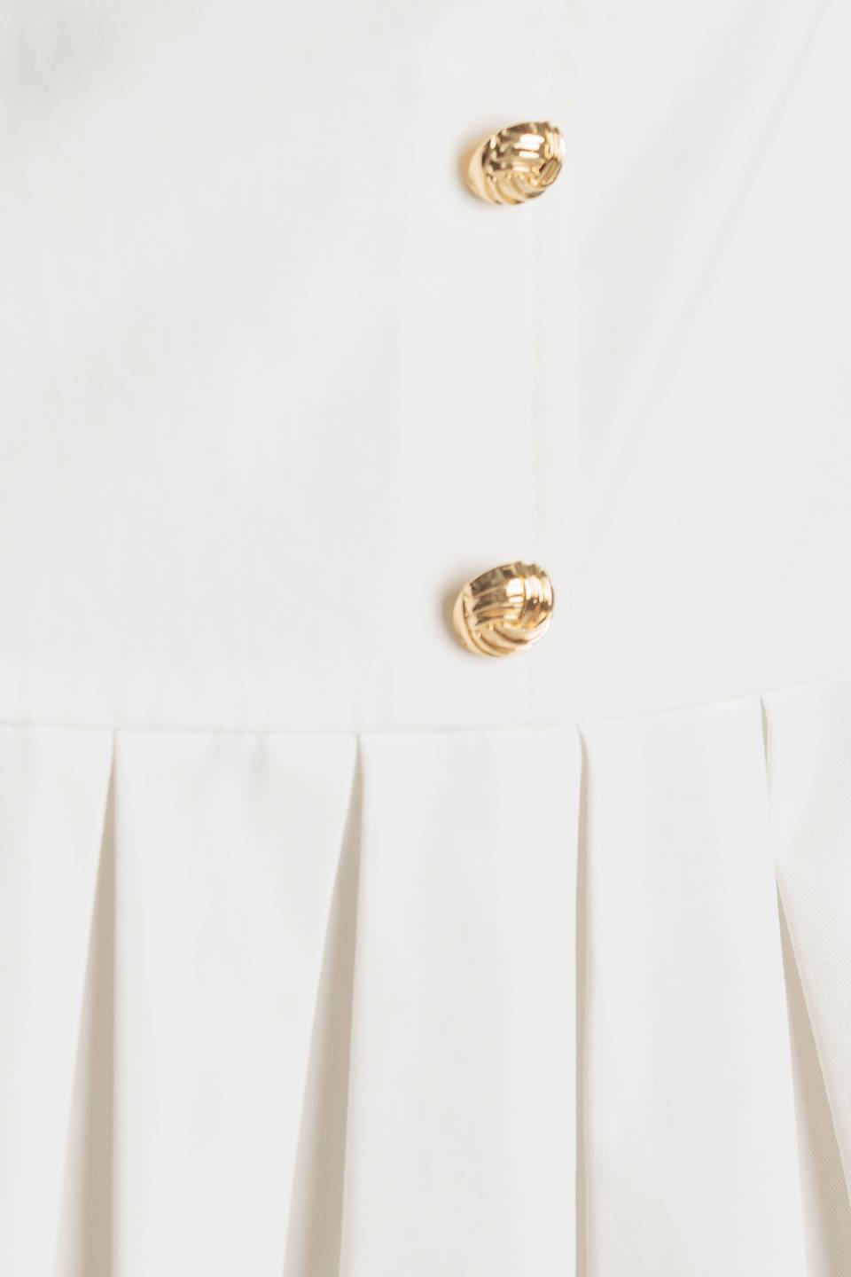 VESTIDO MINI BRANCO DE TECIDO SEM COMPARAÇÃO