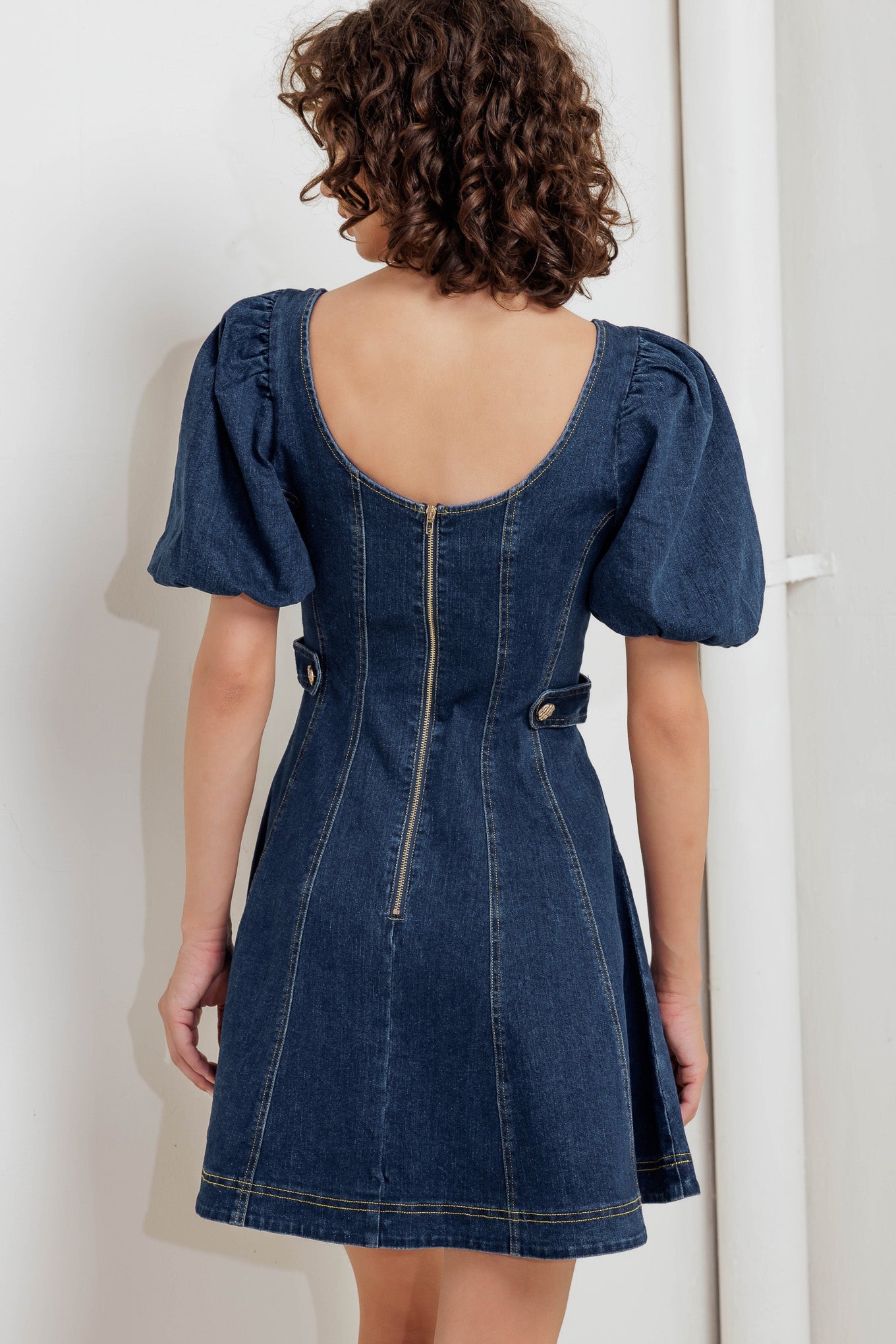 PUFF & PLAY DENIM MINI DRESS - MaraFormigone