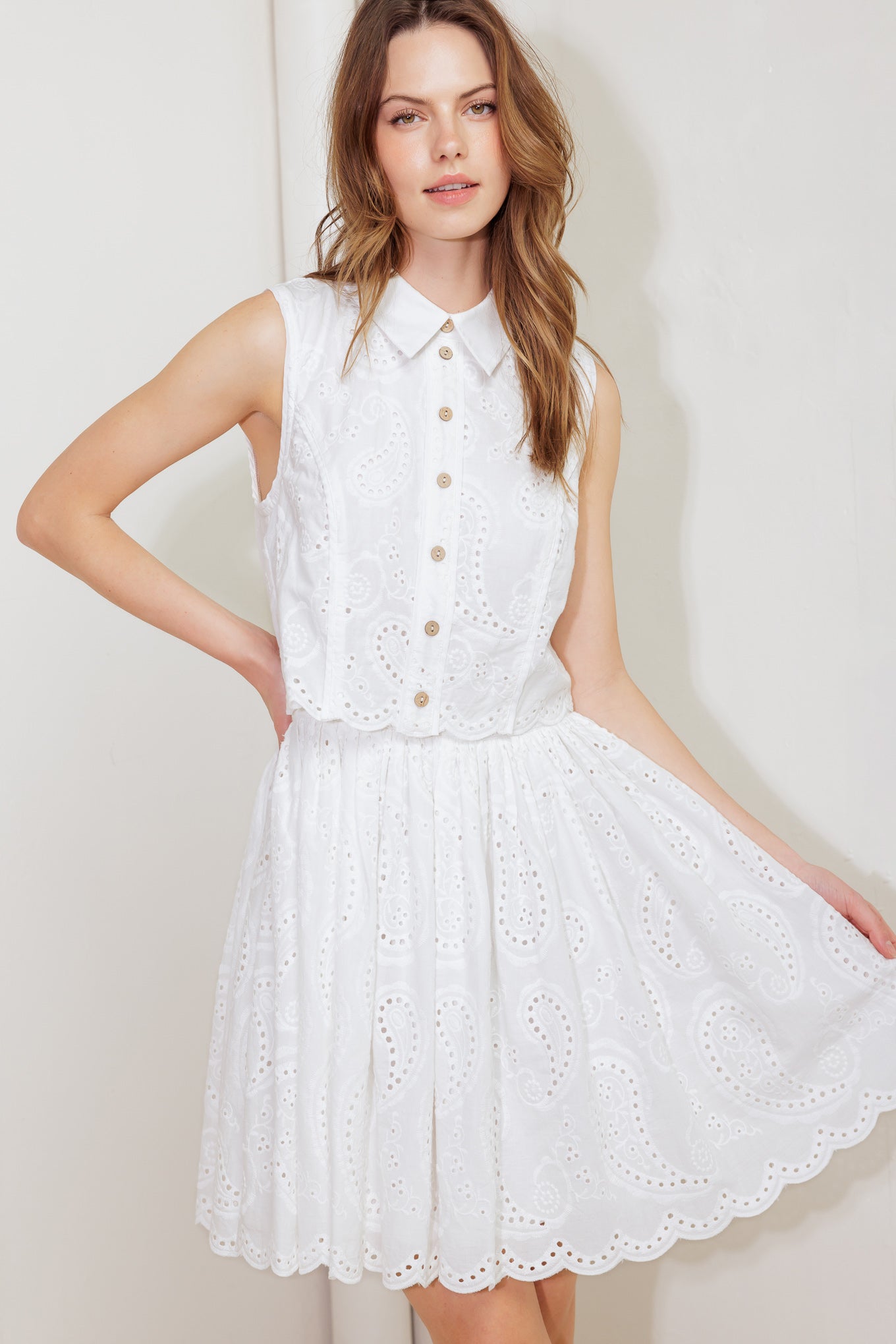 LEAF KISS WHITE WOVEN EYELET MINI DRESS - MaraFormigone