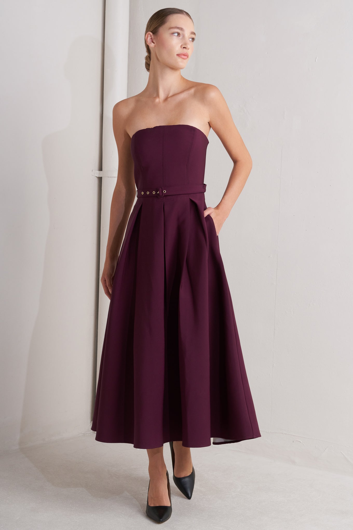 VESTIDO MIDI TEJIDO DE VINO DE ÓPERA