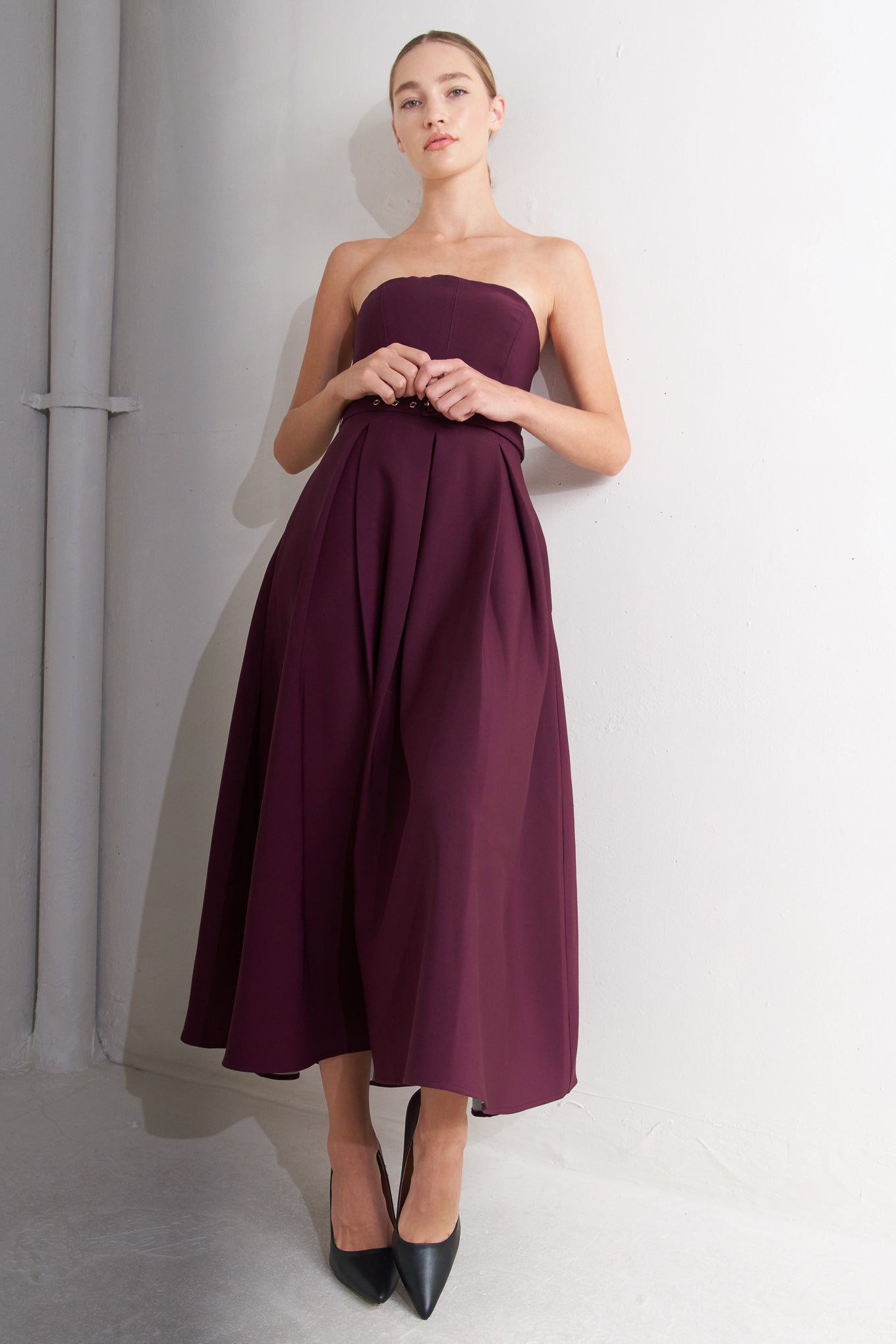 VESTIDO MIDI TEJIDO DE VINO DE ÓPERA
