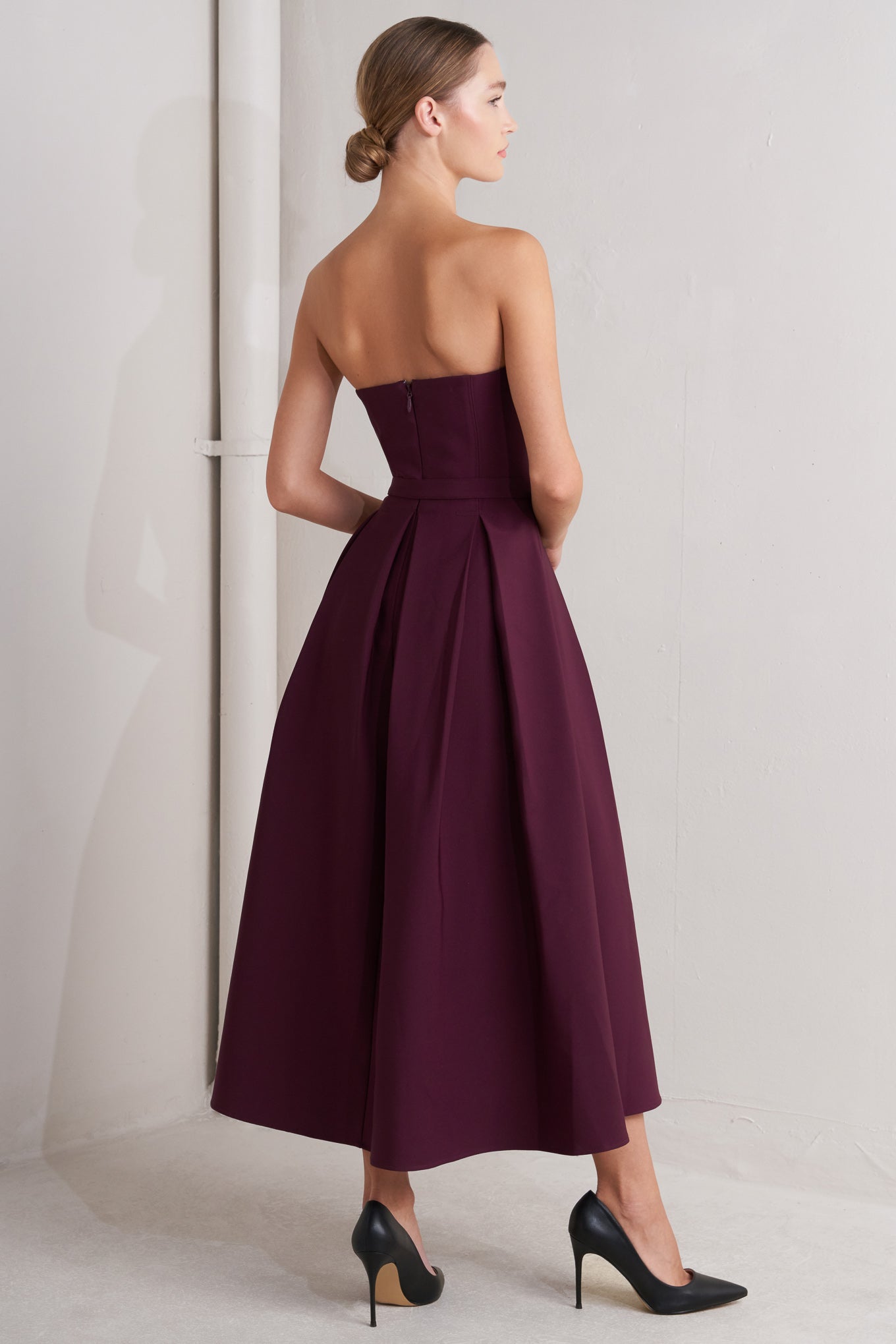 VESTIDO MIDI TEJIDO DE VINO DE ÓPERA