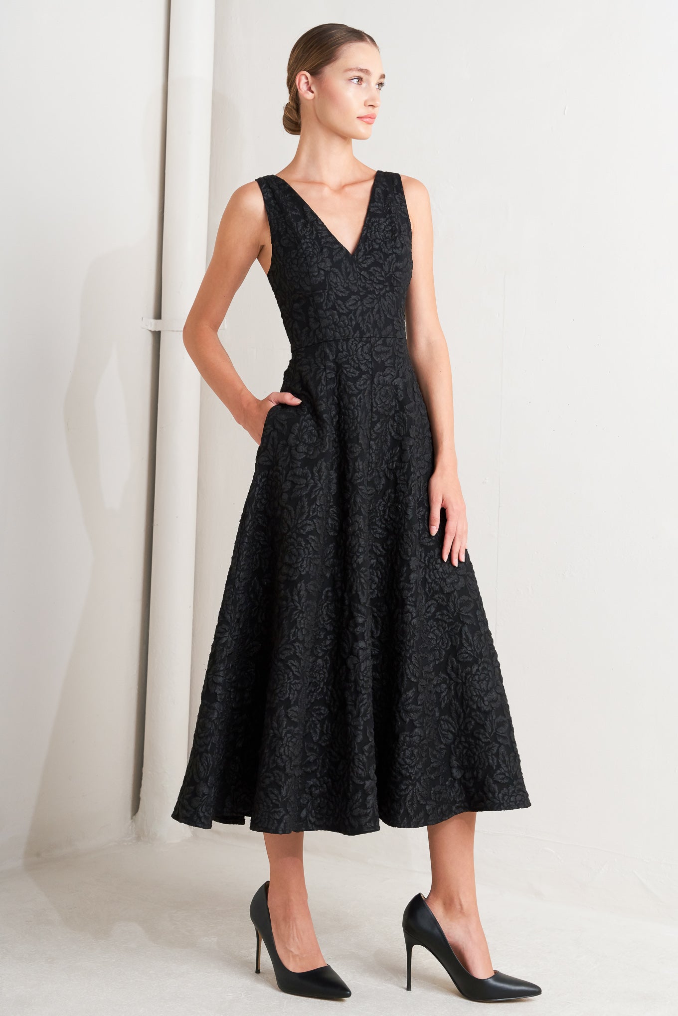 FEMME FATALE JACQUARD WOVEN MIDI DRESS - MaraFormigone