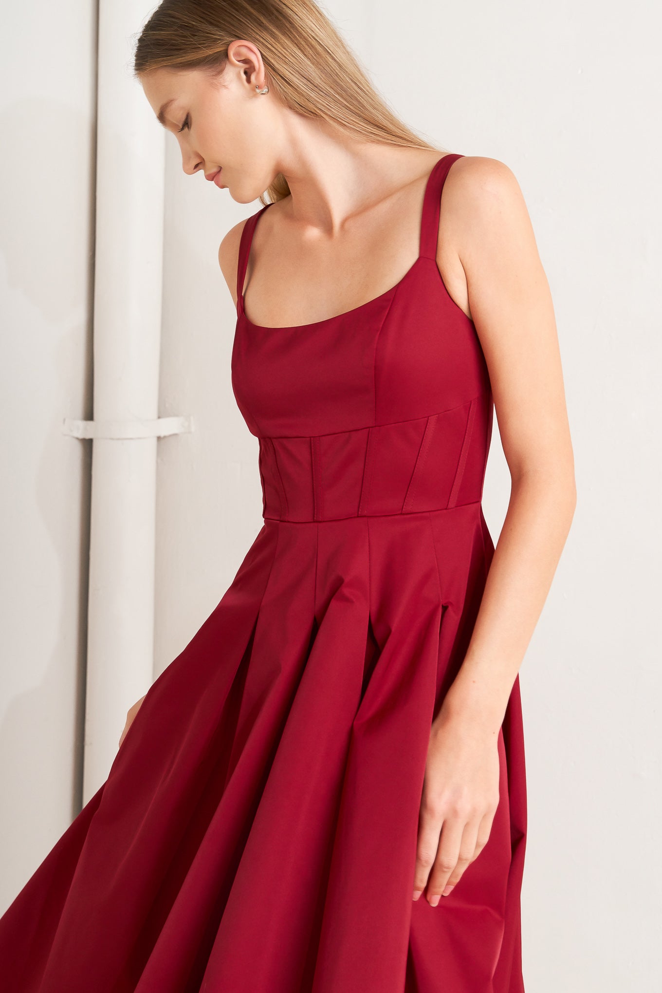 CRIMSON TWIRL WOVEN MIDI DRESS - MaraFormigone
