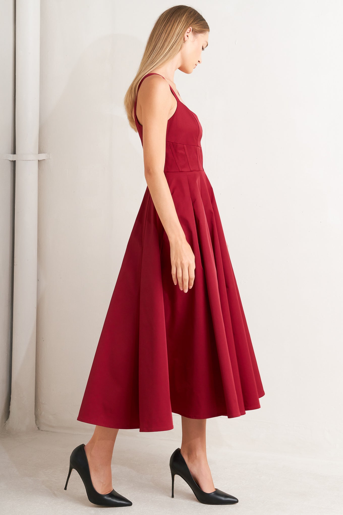 CRIMSON TWIRL WOVEN MIDI DRESS - MaraFormigone