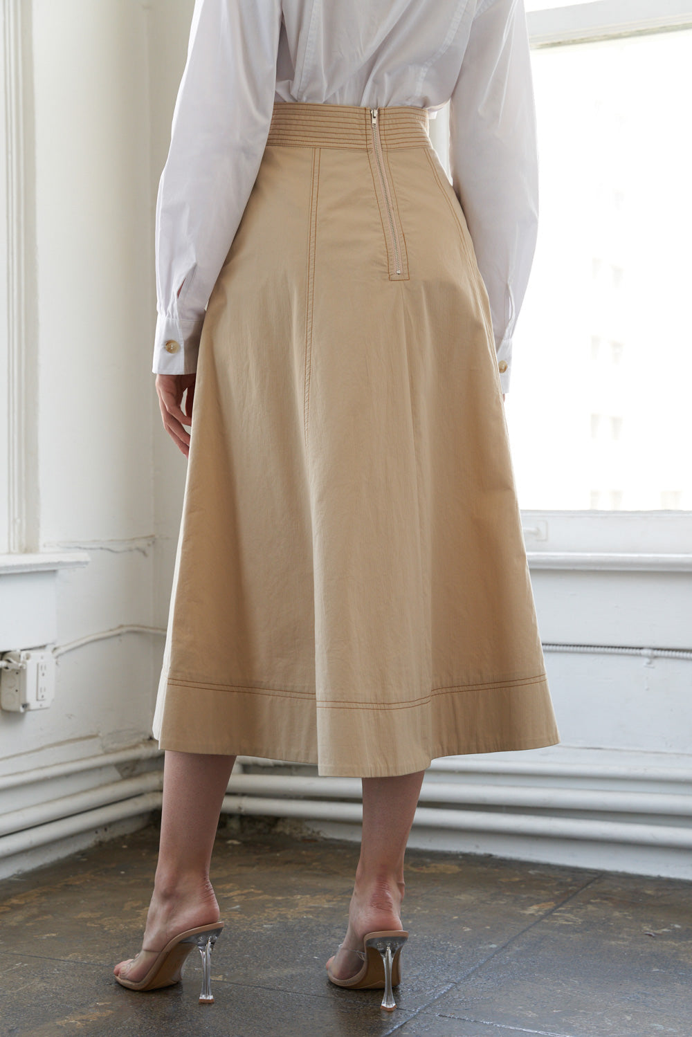 SAIA MIDI ELEGÂNCIA ENCANTADA