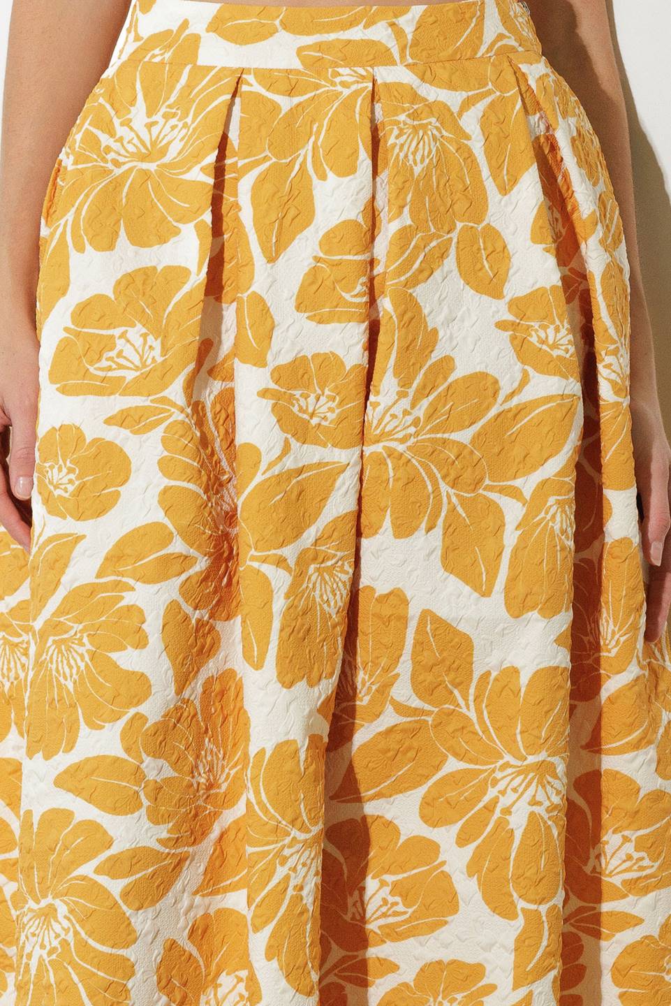 FALDA MIDI TEJIDA DE OPTIMISMO LISO