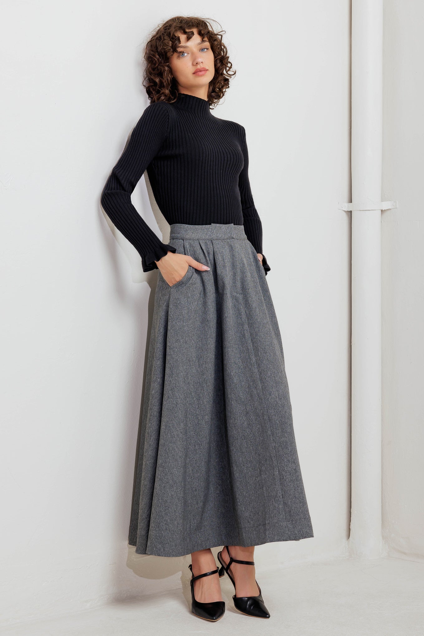TIMELESS LOOK WOVEN MIDI CIRCLE SKIRT - MaraFormigone