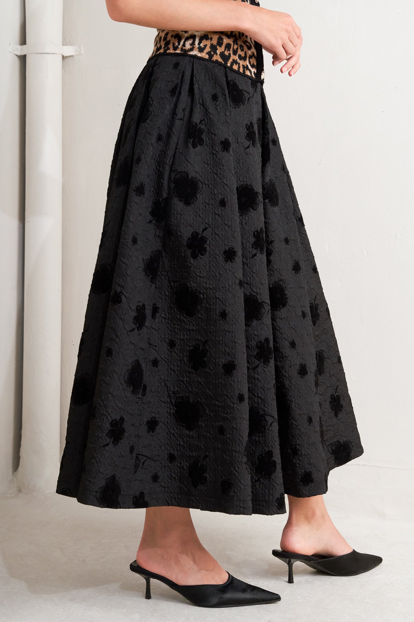 NOIR BLOOMING ROMANCE WOVEN FULL MIDI SKIRT - MaraFormigone