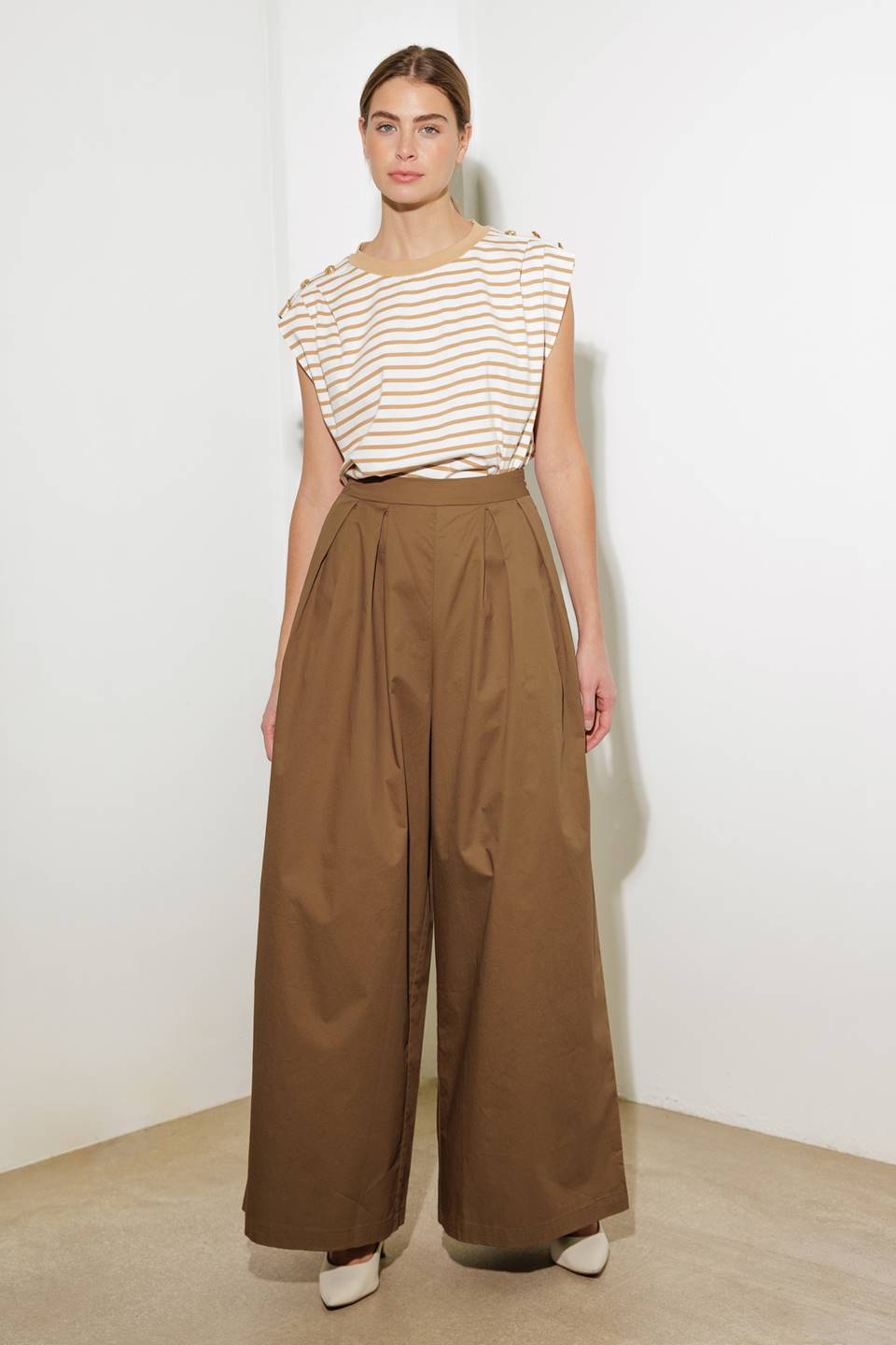 ¡PANTALONES TEJIDOS EN EL MOMENTO PERFECTO!