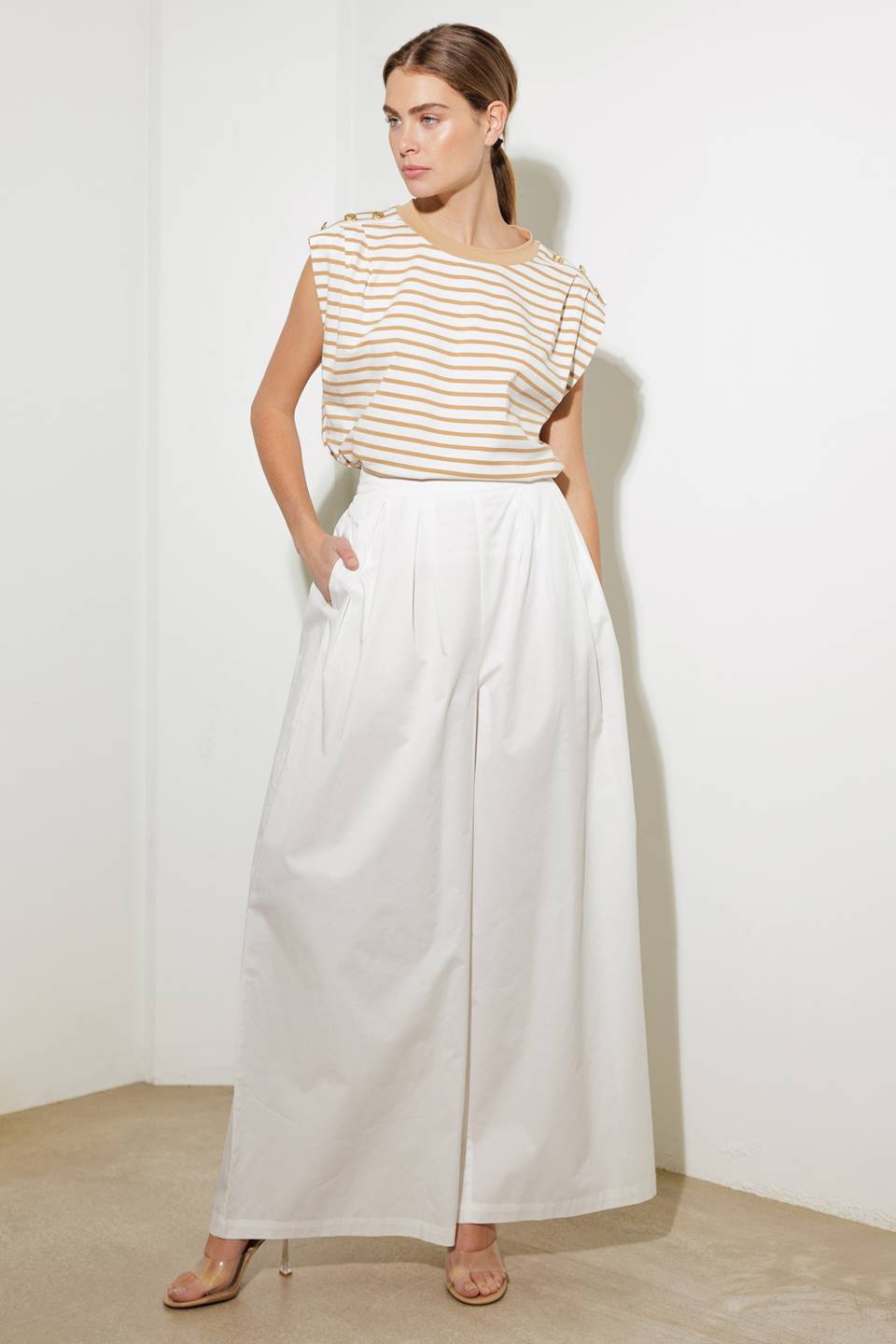 ¡PANTALONES TEJIDOS EN EL MOMENTO PERFECTO!