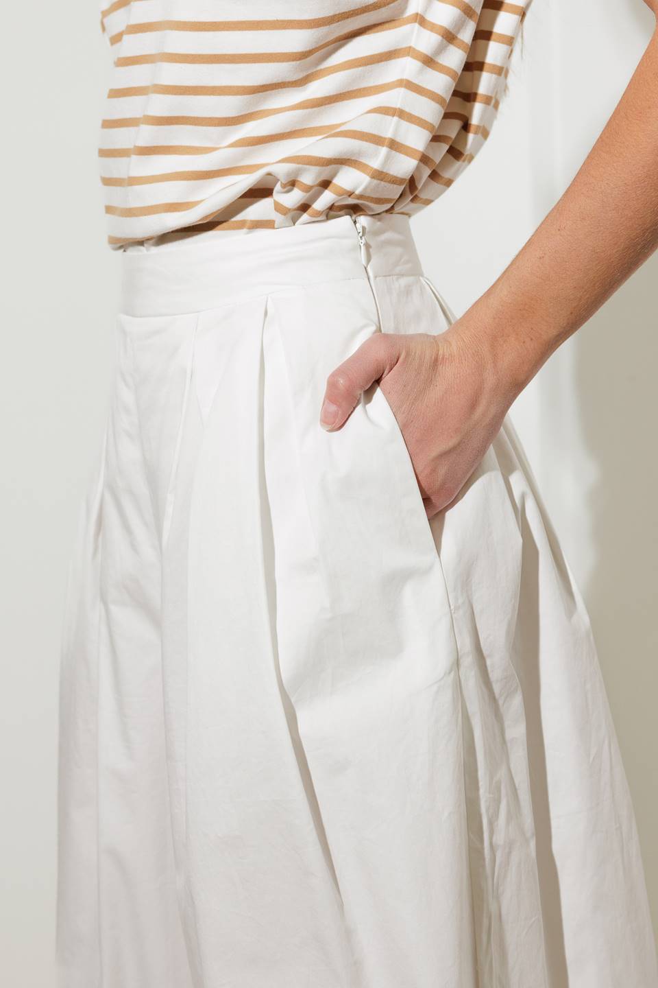 ¡PANTALONES TEJIDOS EN EL MOMENTO PERFECTO!