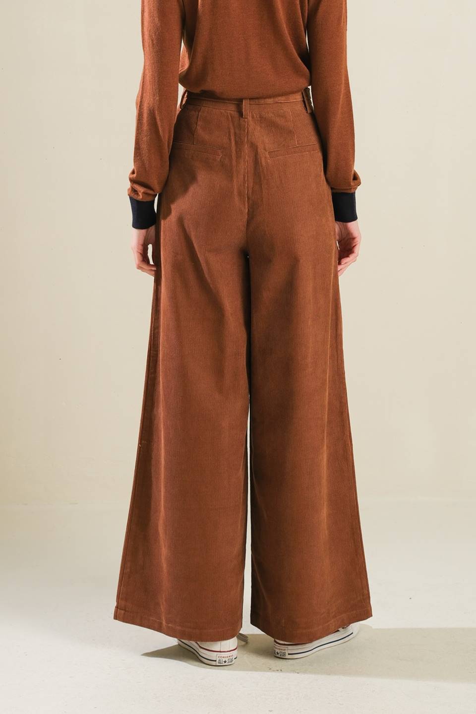 PANTALONES TEJIDOS FAME