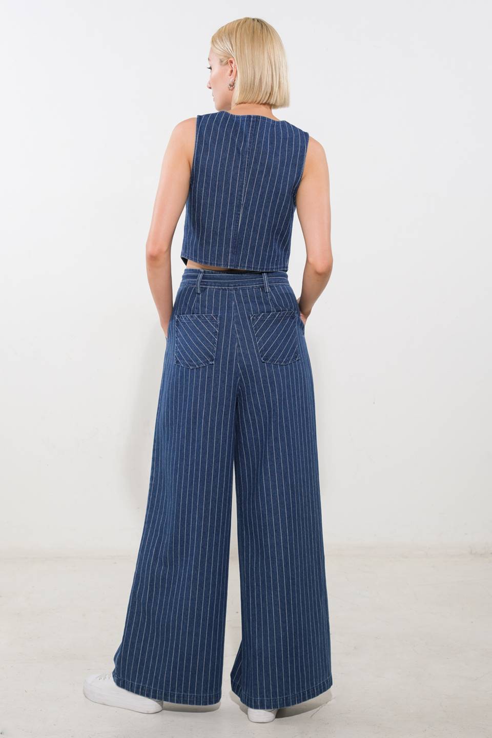 Eu ainda acredito em calças jeans.