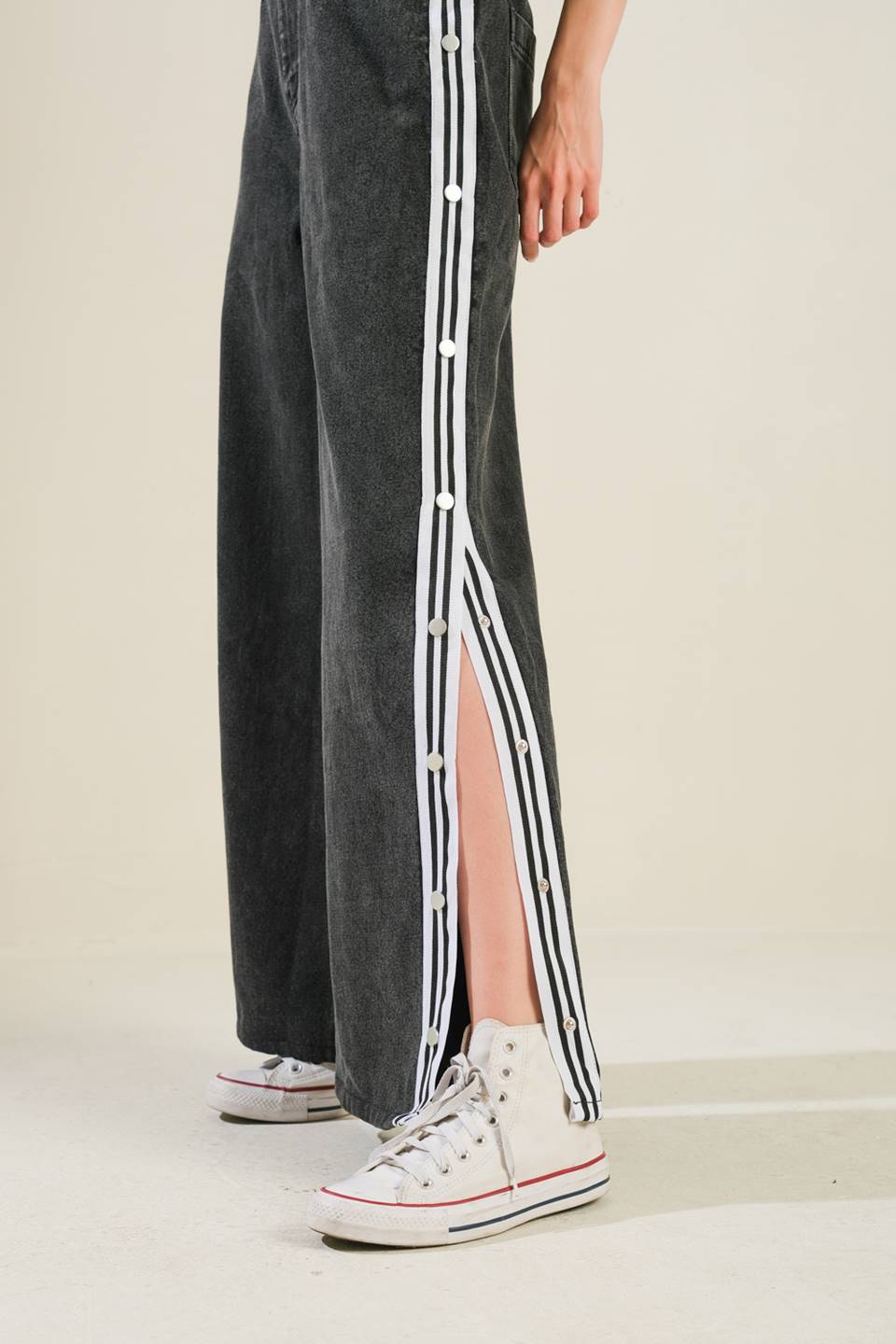 ELEGANT ELEVATION DENIM PANTS - MaraFormigone