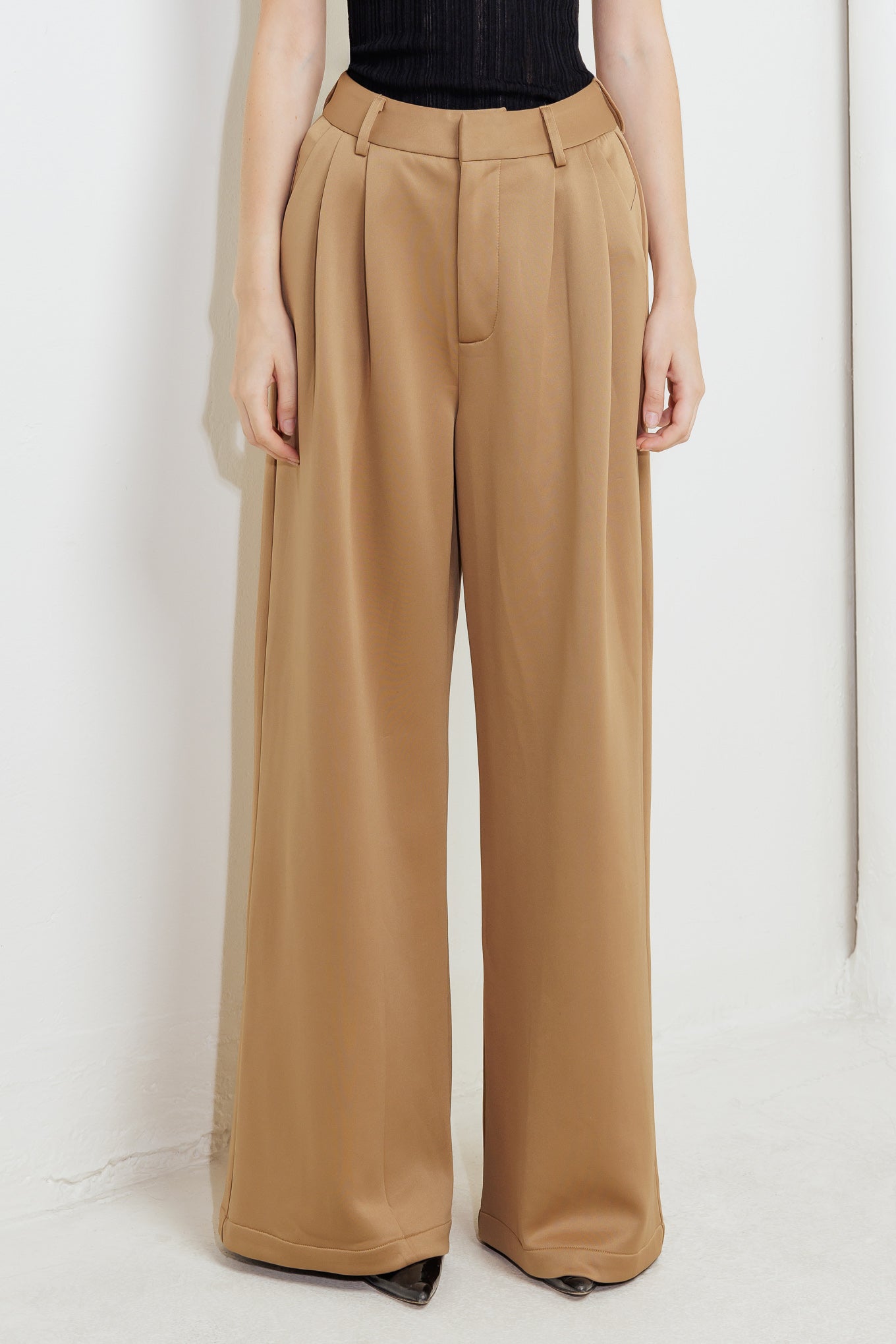 ROMANTIC PETAL WOVEN PANTS - MaraFormigone