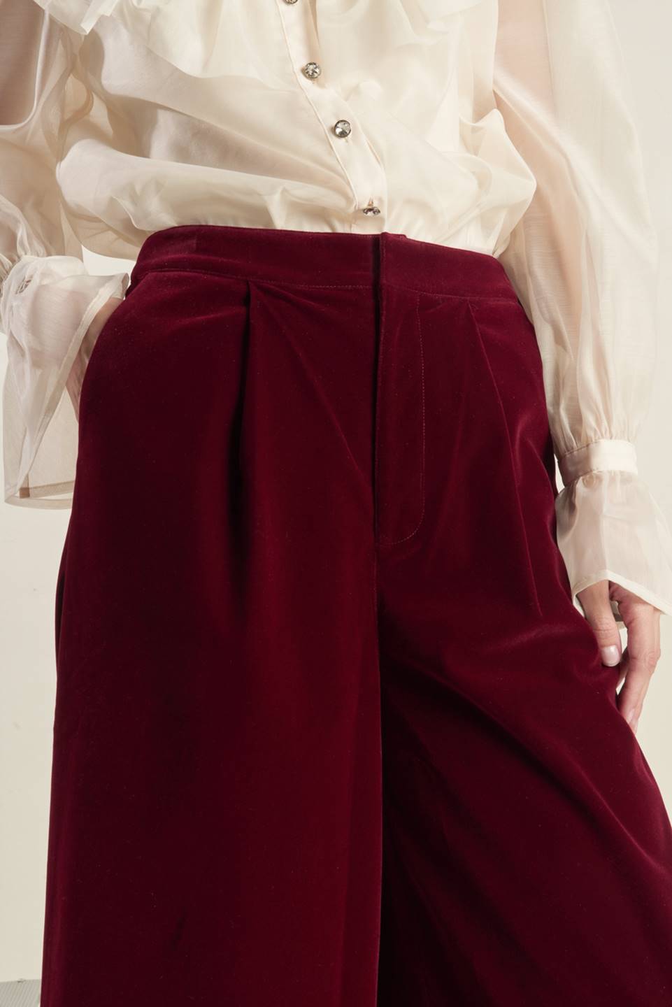 COY CHARM VELVET PANTS - MaraFormigone