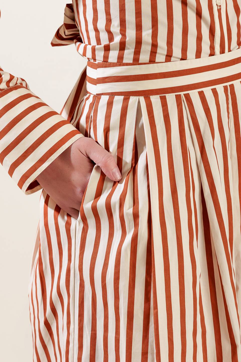 CALÇA TECIDA "PEDAÇOS DO MEU CORAÇÃO"