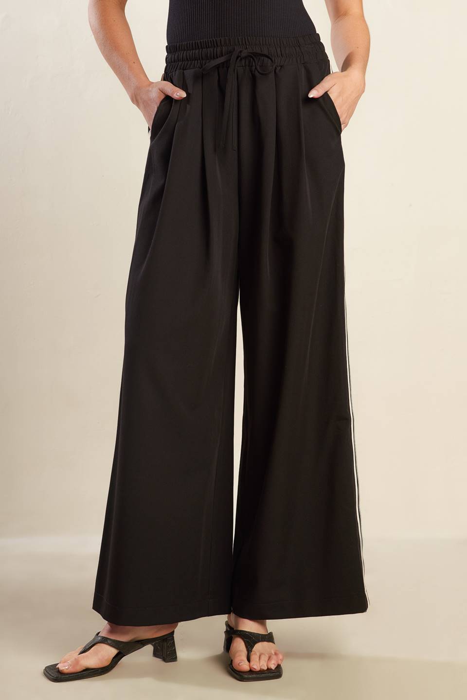 PANTALONES TEJIDOS UNA VEZ MÁS