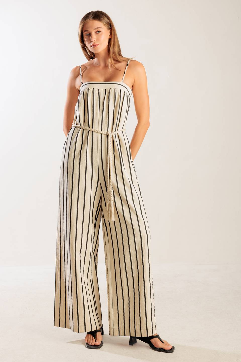 JUST THE BEGINNING WOVEN JUMPSUIT - MaraFormigone