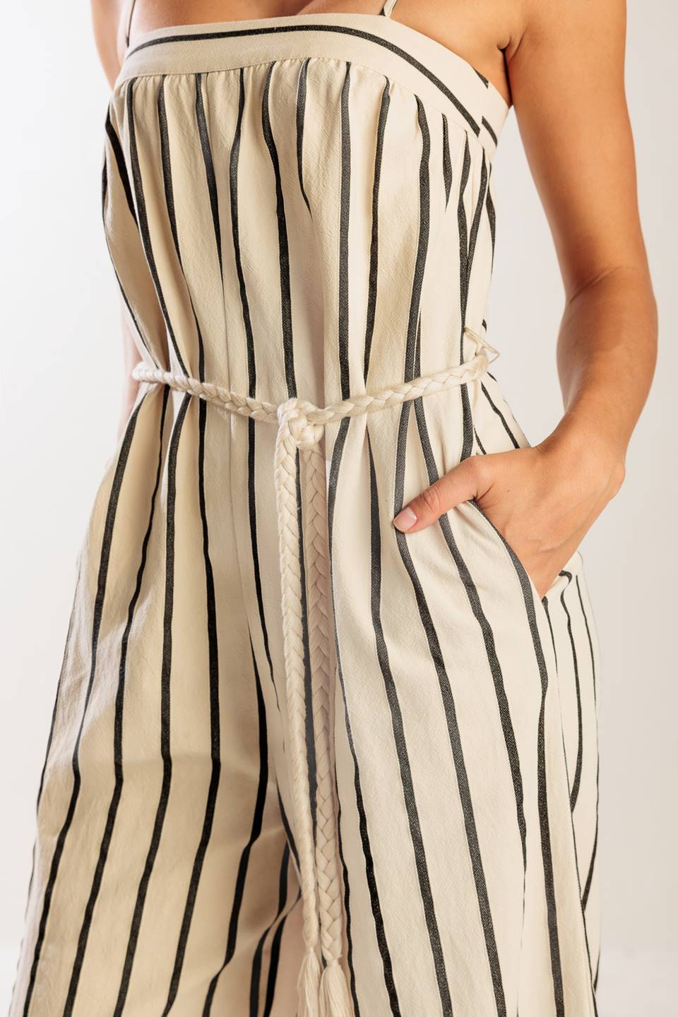 JUST THE BEGINNING WOVEN JUMPSUIT - MaraFormigone