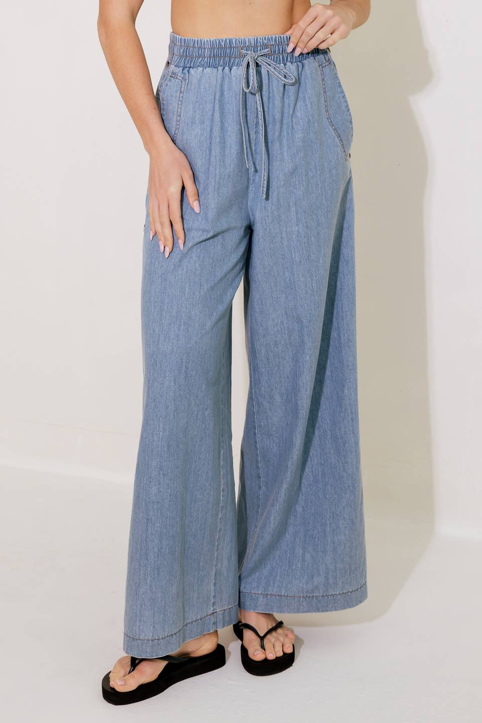RIVERSIDE SIPS PANTALONES DE CHAMBRAY INDIGO CLARO