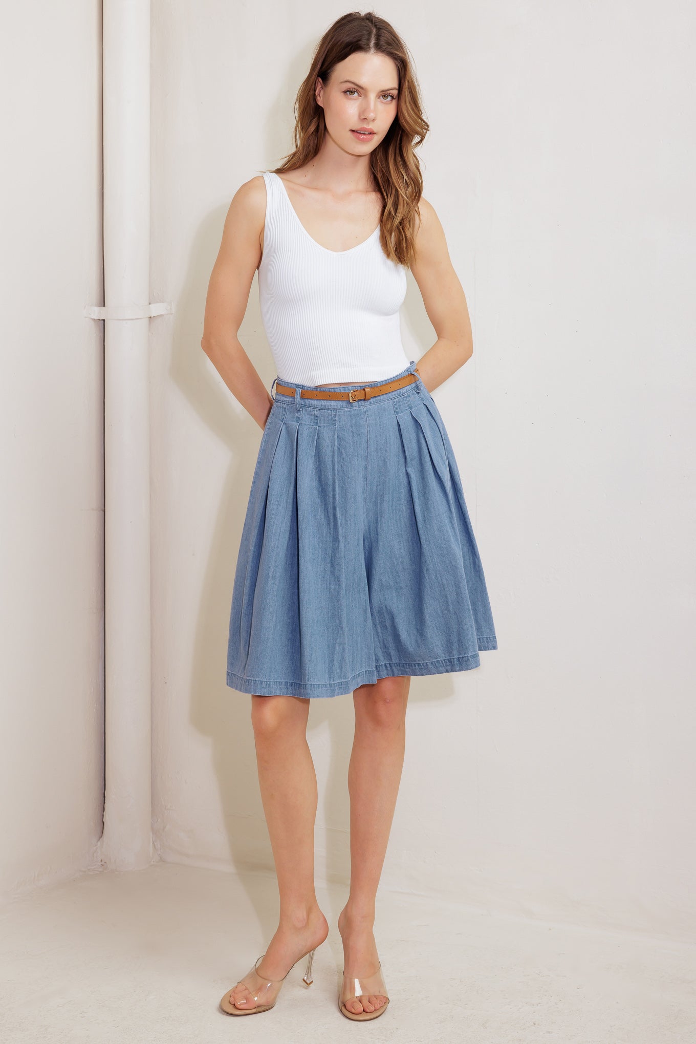 SERENITY HILL CHAMBRAY SHORT - MaraFormigone