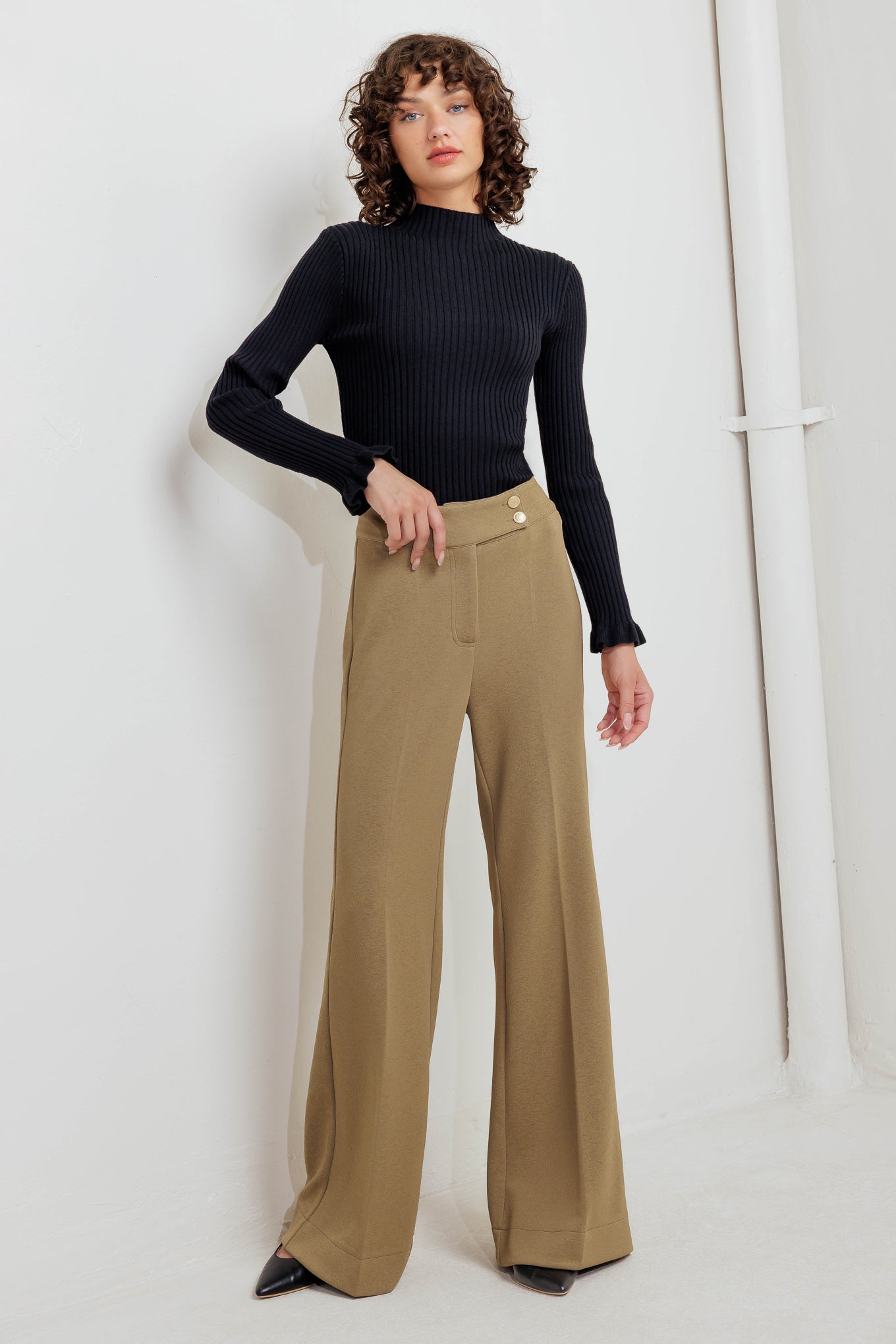 RUNWAY TO REALWAY KNIT PANTS - MaraFormigone