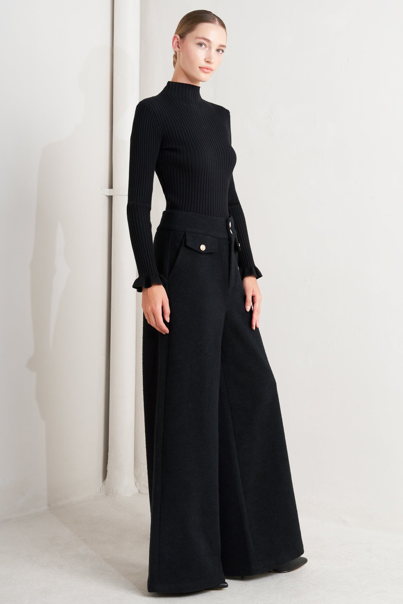 PRESTIGE VOLUME BLACK WOVEN PANTS - MaraFormigone