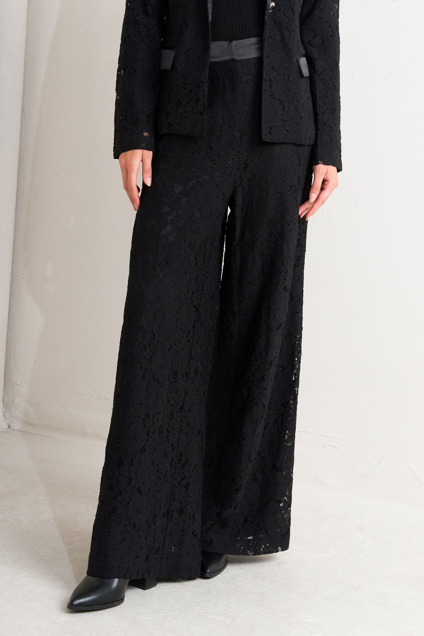 SHADOW GLAM WOVEN LACE PANTS - MaraFormigone