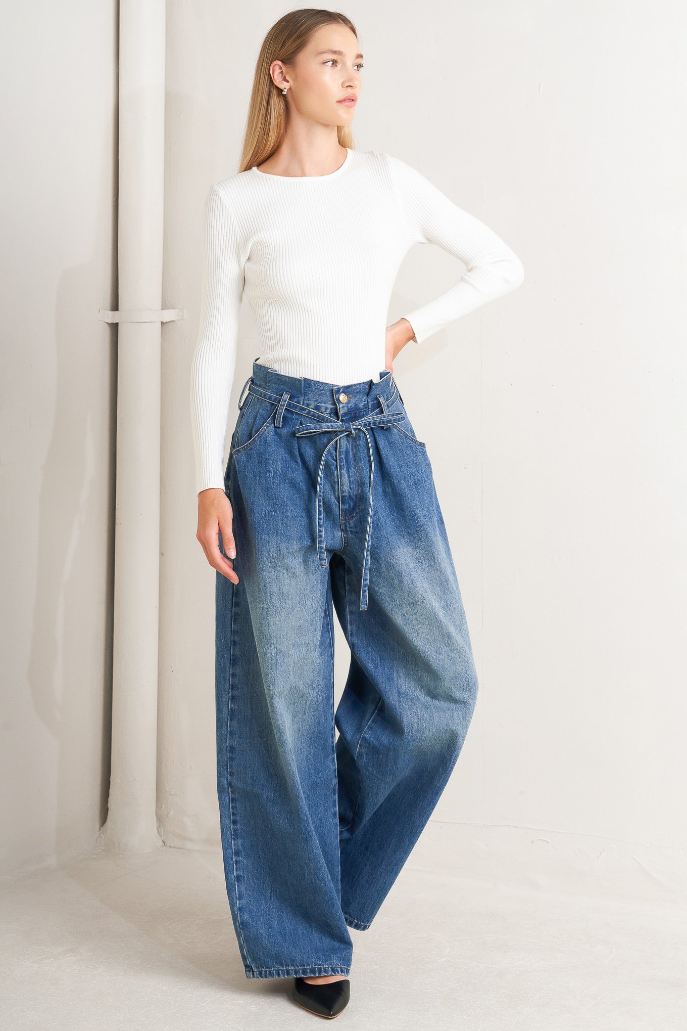 CALÇA JEANS COM CINTURA PARA O DIA A DIA