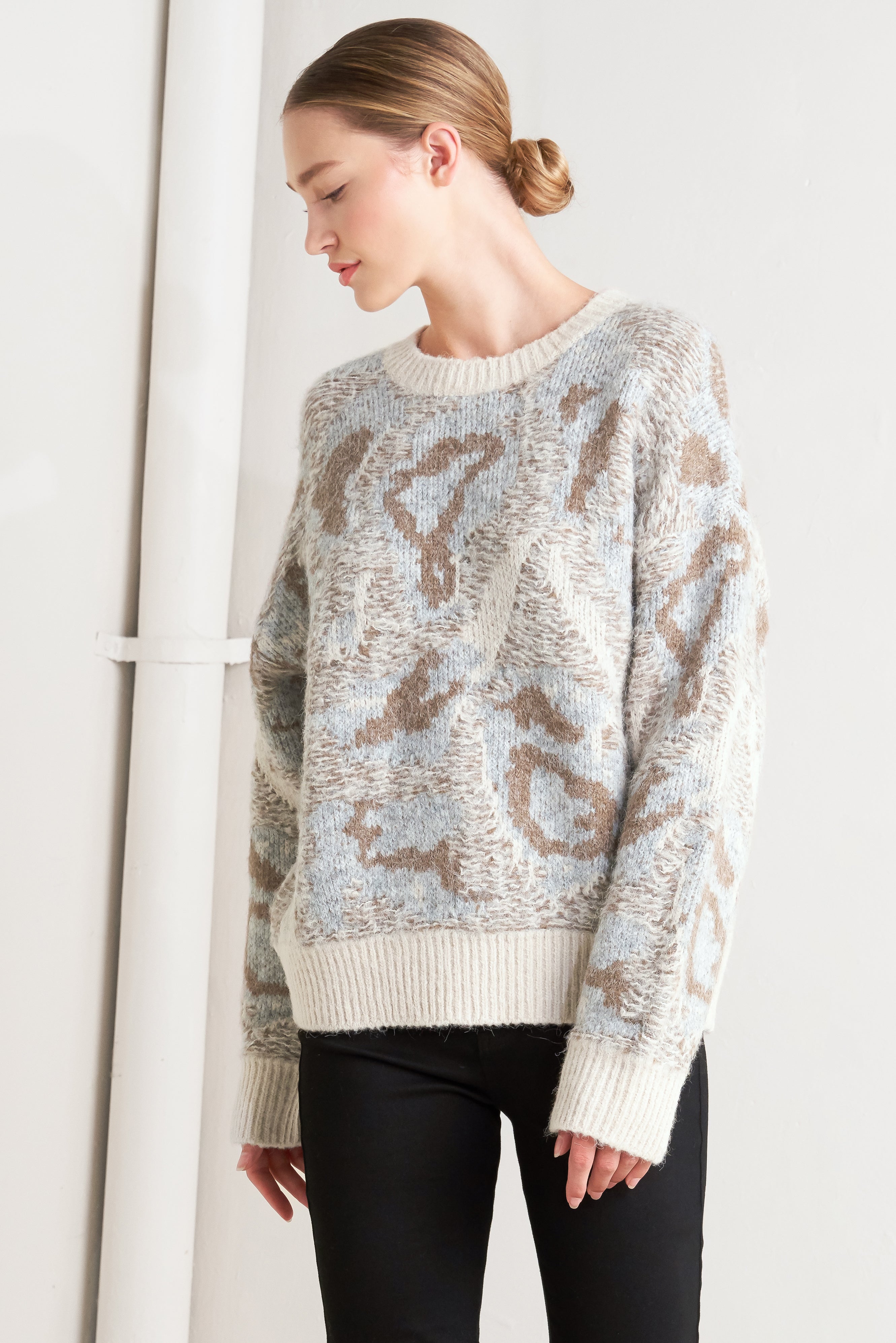 PROMINENT CHARM PULLOVER SWEATER TOP - MaraFormigone