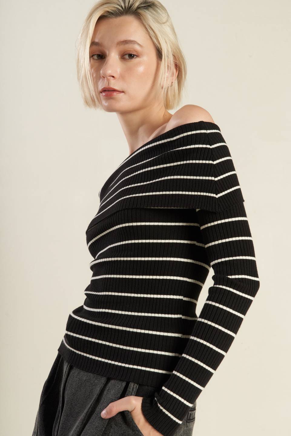 IN TOO DEEP SWEATER TOP - MaraFormigone