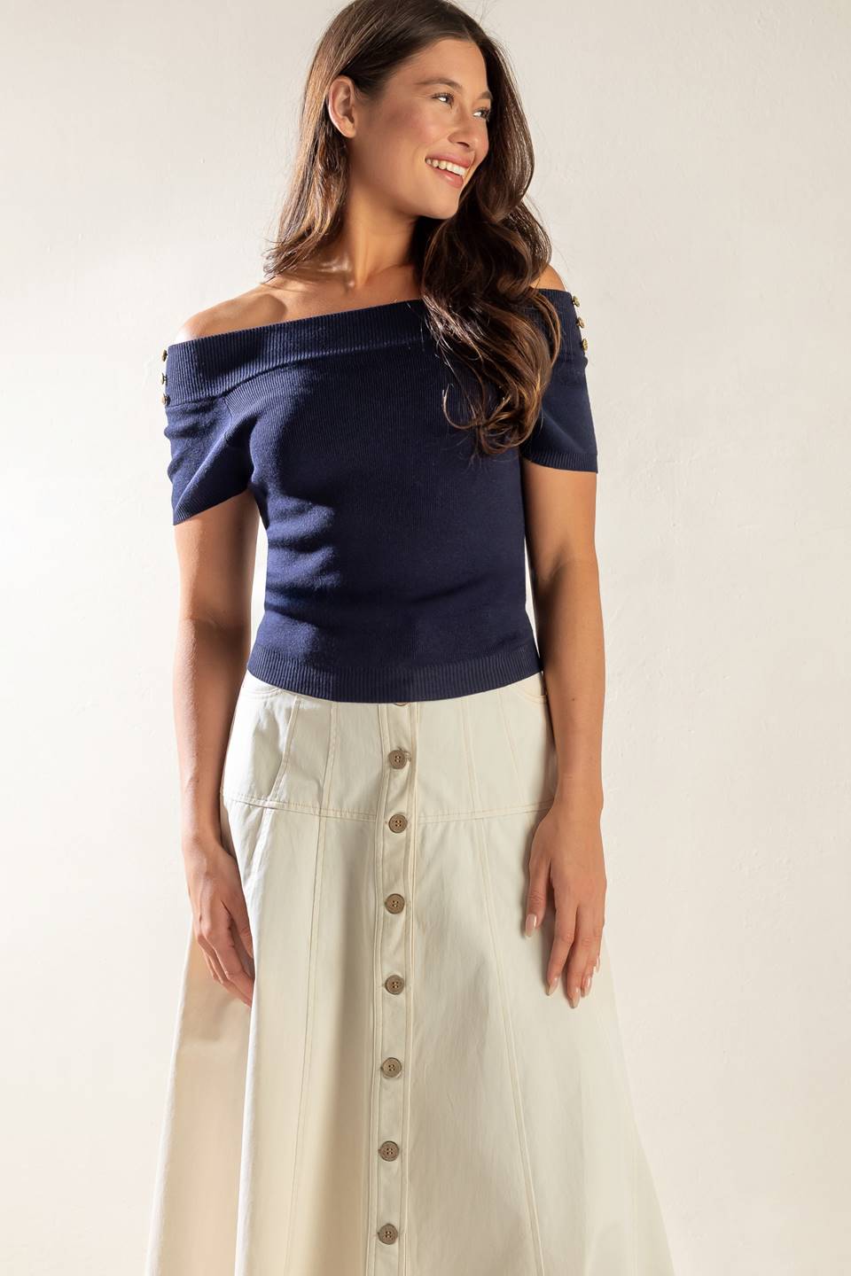 BLUSA DE SUÉTER COM OMBROS DE FORA "HORA DO CHÁ"