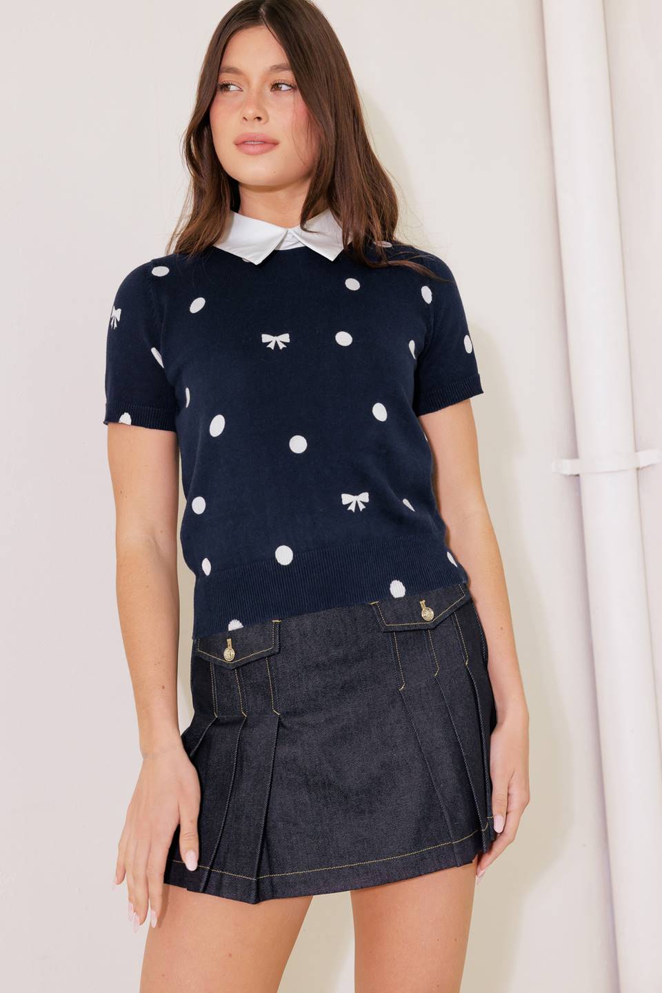 Suéter azul marino de SIDEWALK CAFÉ